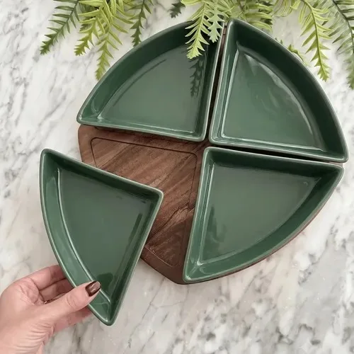 PETISQUEIRA COM BOWLS VERDE TRIANGULARES