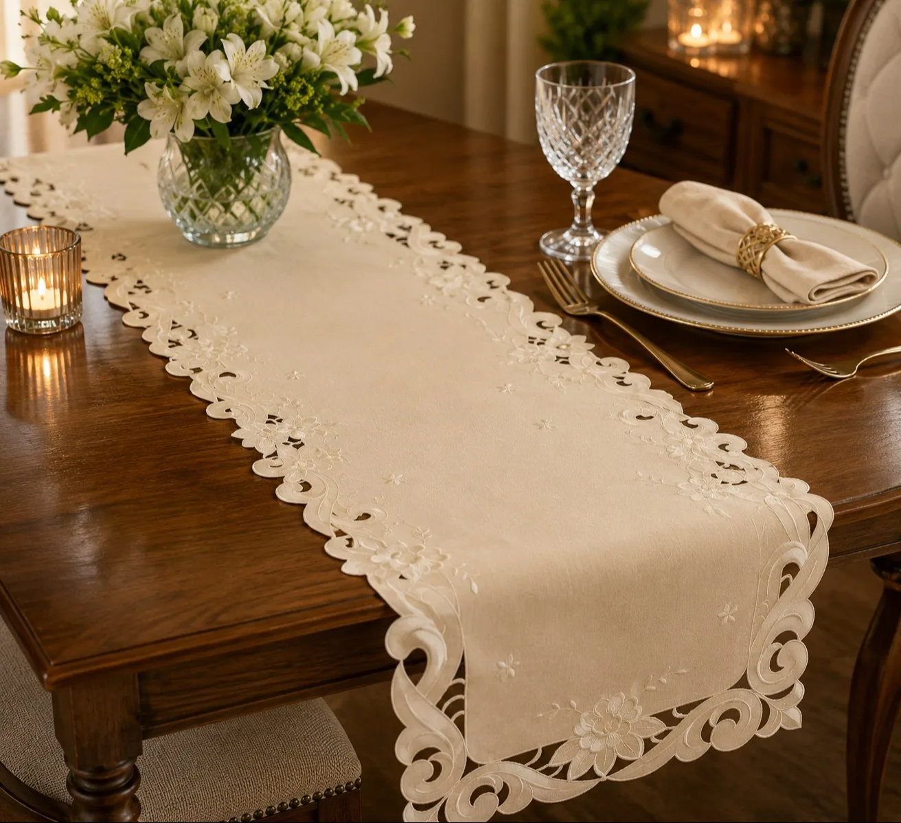 caminho de mesa floral bege