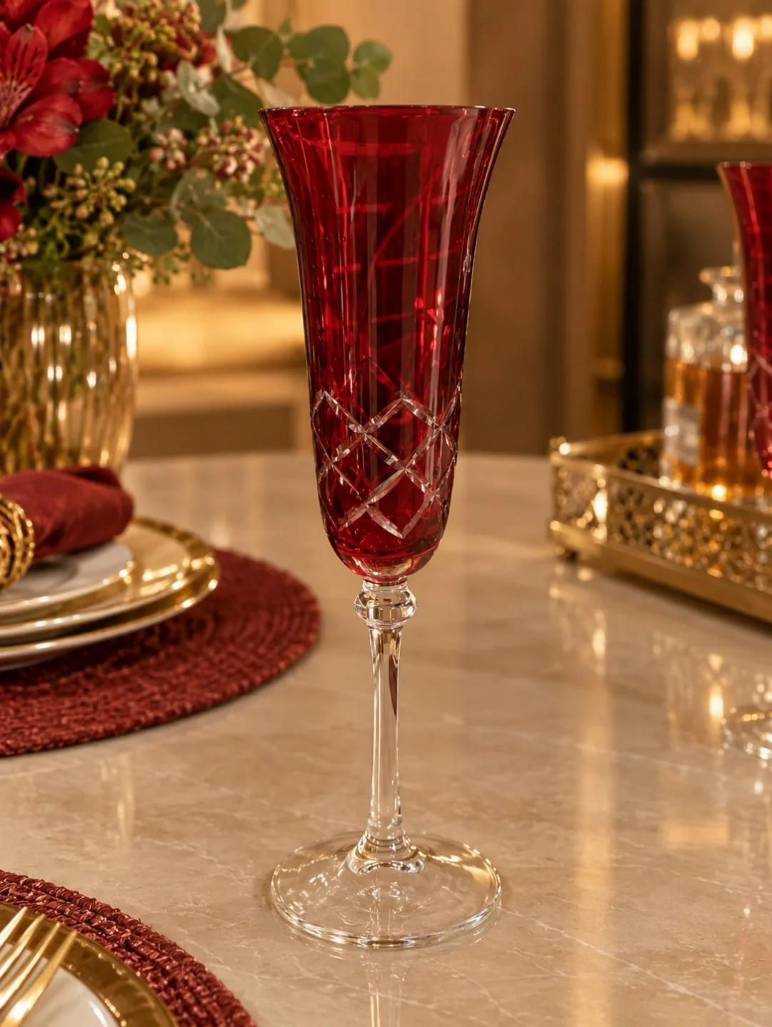 JOGO 6 TAÇAS CHAMPAGNE FACETADA EM VERMELHO